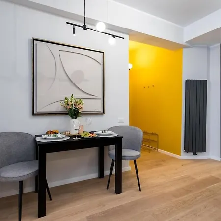 Luxurious 2br - Center Apartment