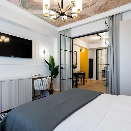 Luxurious 2br - Center Apartment