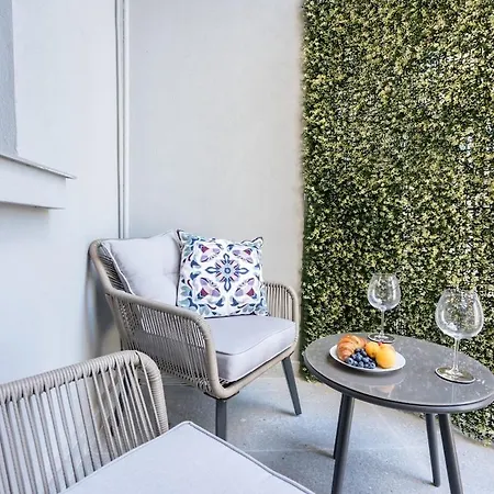 Luxurious 2br - Center *