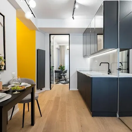 דירה Luxurious 2br - Center