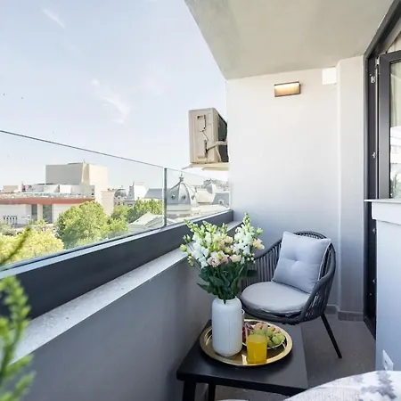 Luxurious 2br - Center Bucharest