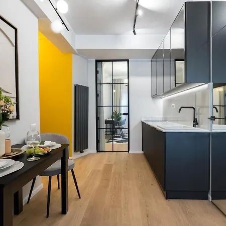 Luxurious 2br - Center *