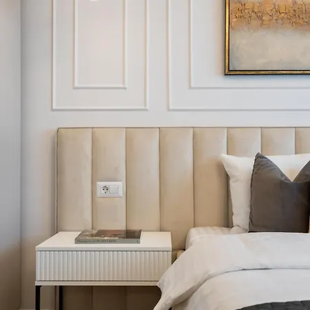 Luxurious 2br - Center Bükreş