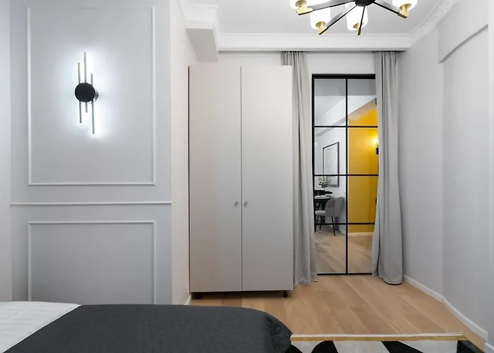 Luxurious 2br - Center