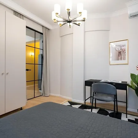 Luxurious 2br - Center Apartmán Bukurešť