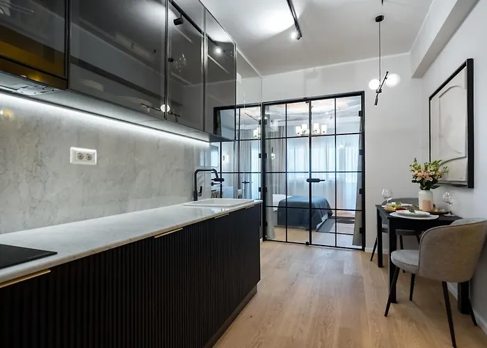 Luxurious 2br - Center Apartmán