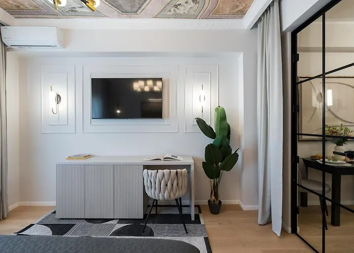 Luxurious 2br - Center