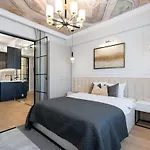 Apartament Luxurious 2br - Center *